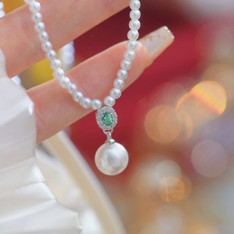 [] Emerald Pearl Necklace
