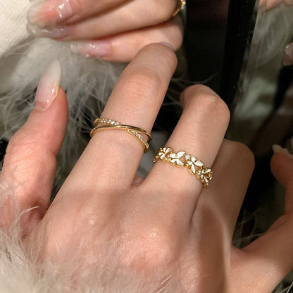 Everdale Cross Ring
