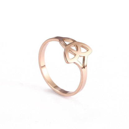 Triquetra Ring