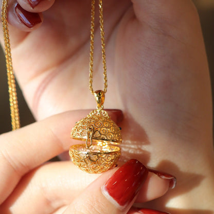 [] Flower Ball Locket Necklace