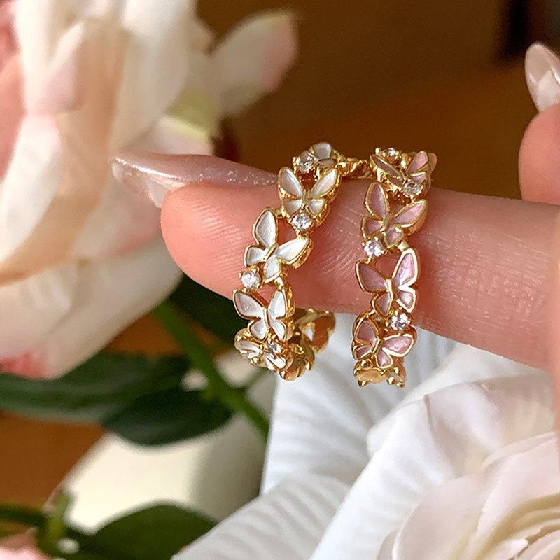 Fluttermist Ring in White