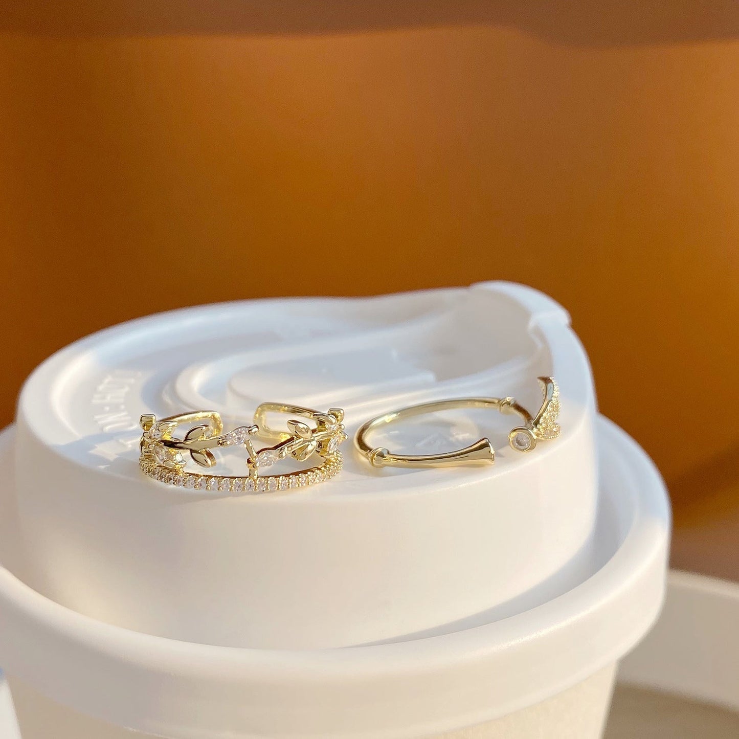 [] Gilded Leaves Ring