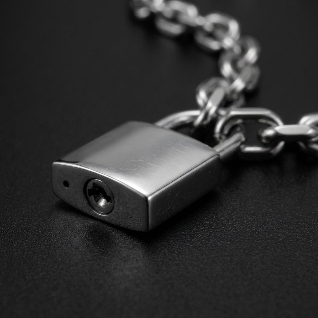 Heavy Lock Necklace