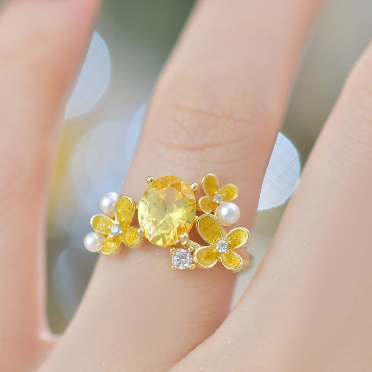 Marigold Citrine Ring