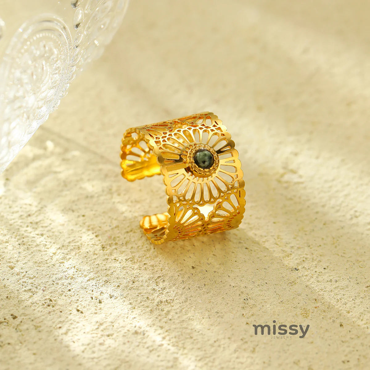 Cailee Gold Cutout Stone Ring