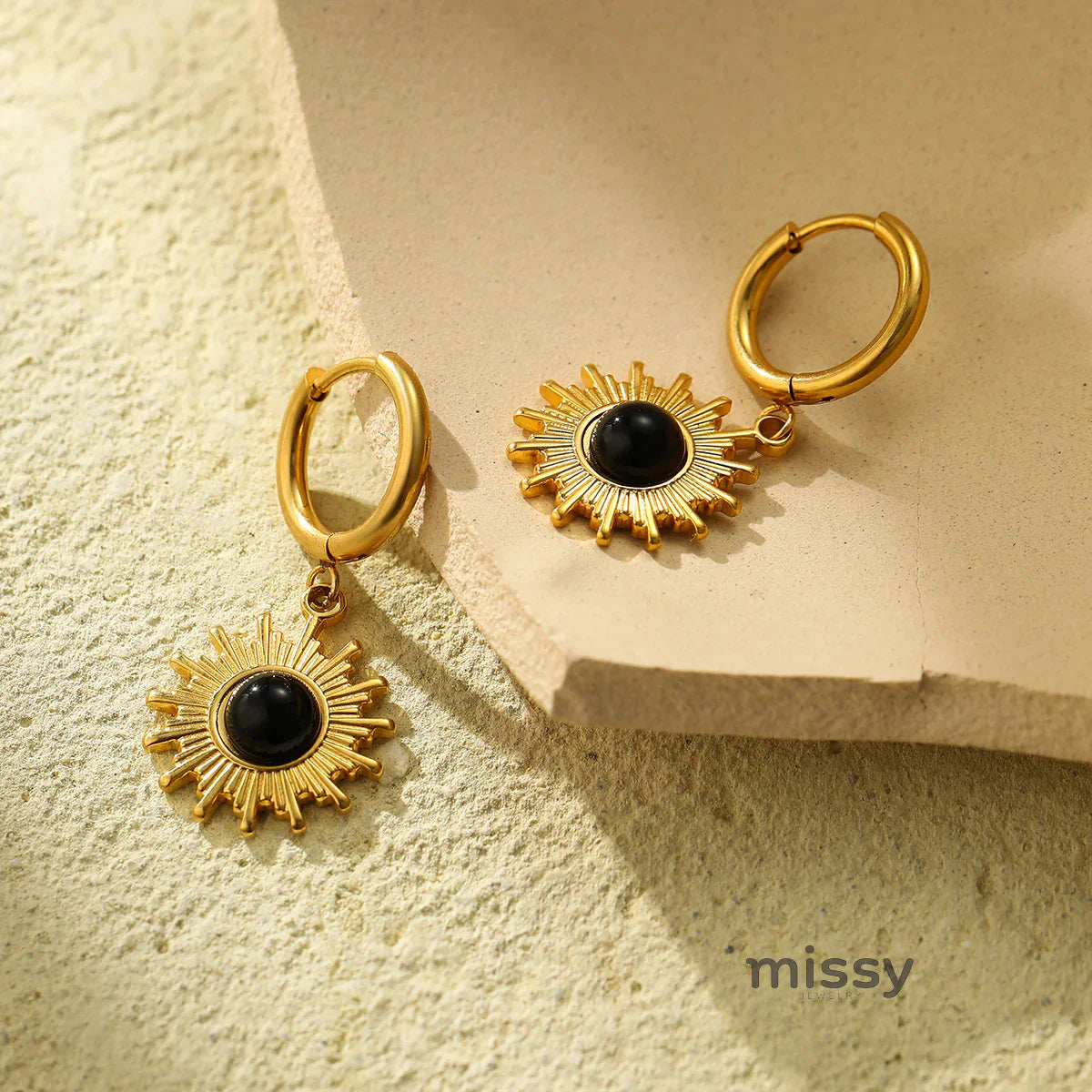 Loghan Delicate Sunflower Stud Earrings