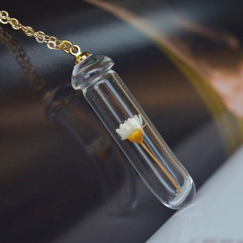 Daisy Flower in Glass Long Necklace