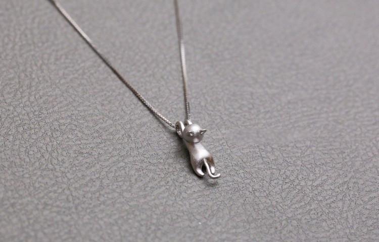 Hanging Cat Silver Necklace