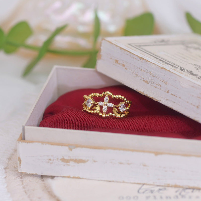[] Opal Blossom Ring Set