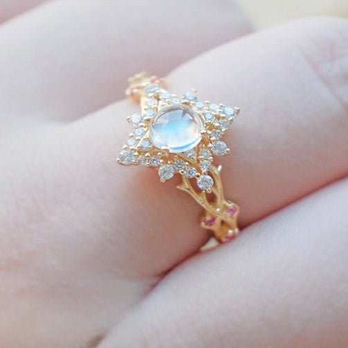 Opaline Fleur Ring