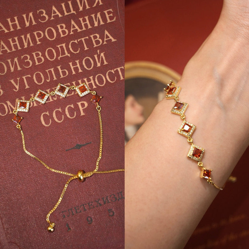 Ophelia Bracelet in Red