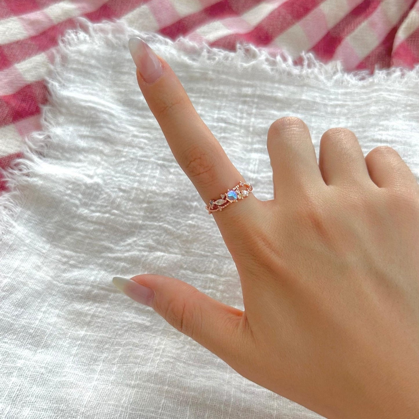 [] Nova Pink Gem Ring
