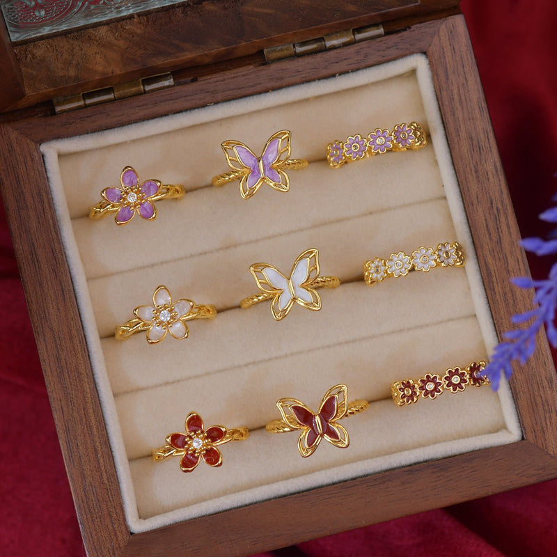 Red Daisy Band Ring