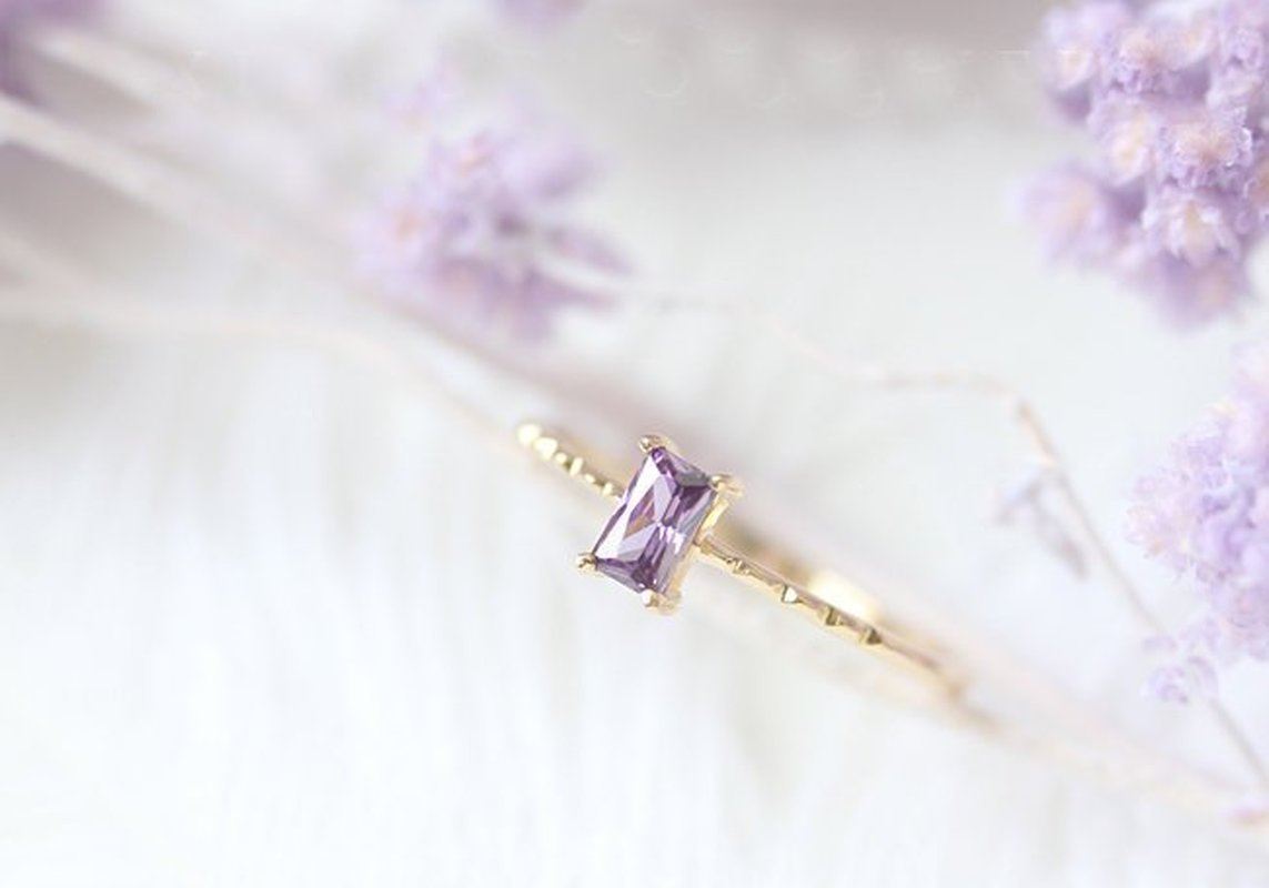 Dainty Amethyst Ring