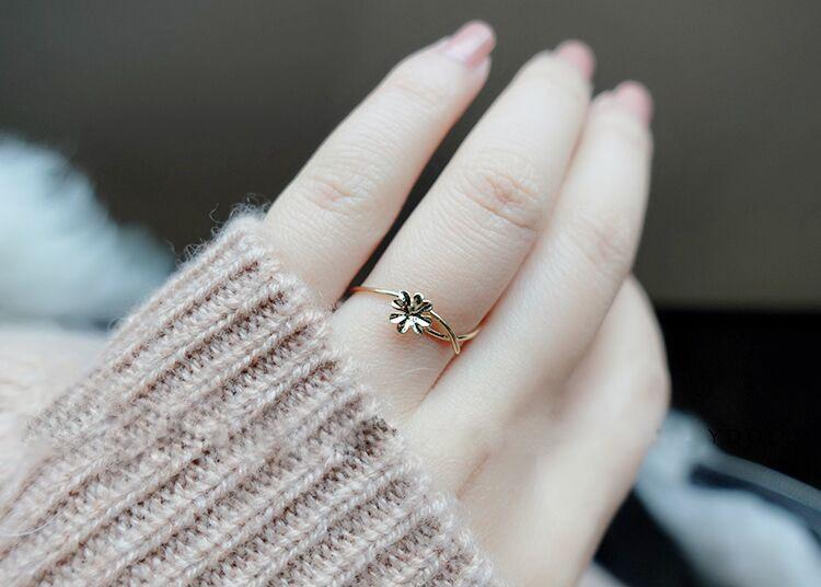 Dainty Flower Princess Ring