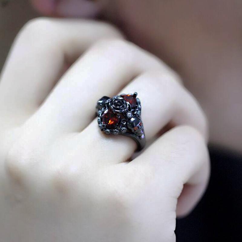 Gothic Beauty Rose Ring