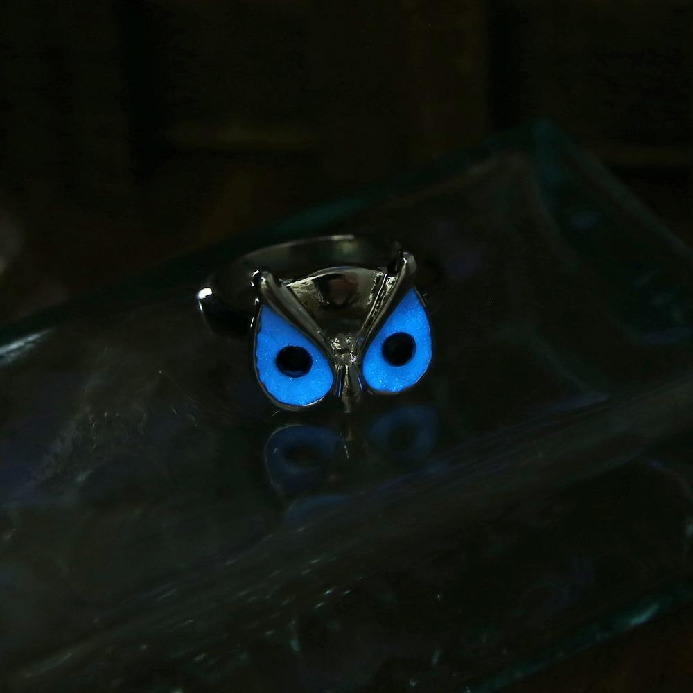 The Wise Owl Glow in the Dark Ring