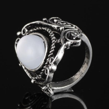 Style Oval Moonstone Ring