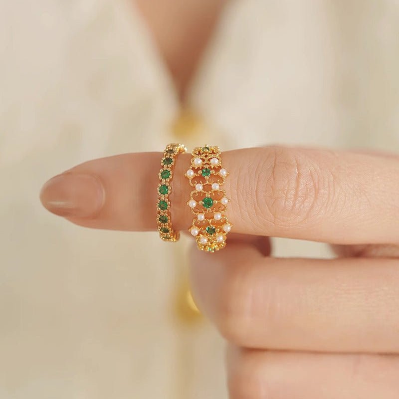 Rosette Emerald Ring