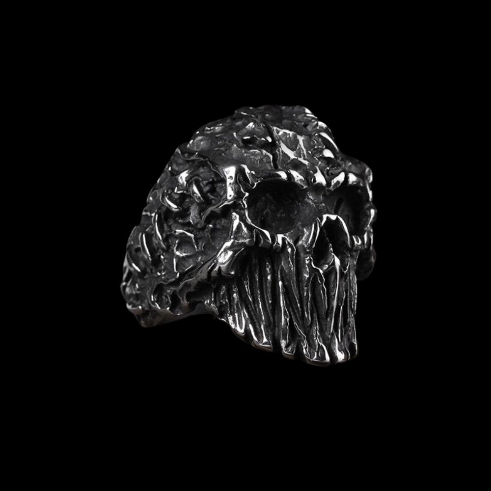 Scar Crack Skull Ring