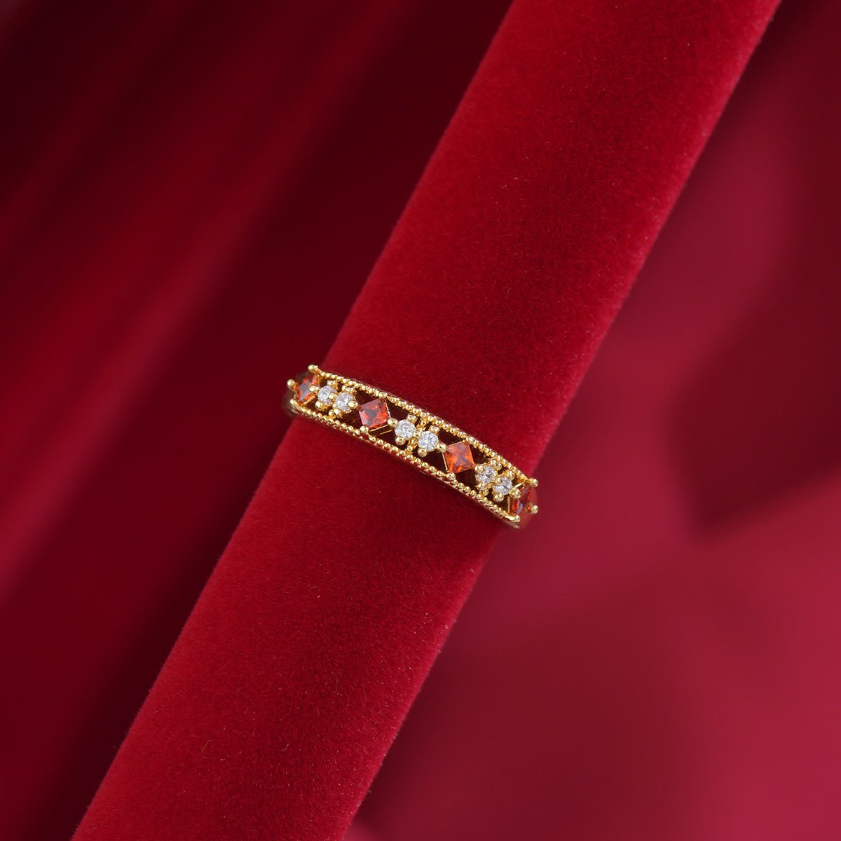 Scarlet Lattice Ring
