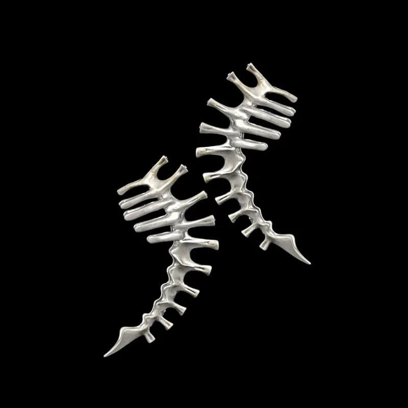 Thorn Spine Mechanical Alloy Skull Ear Cuff