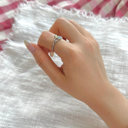 [] Ellie Tiara Ring