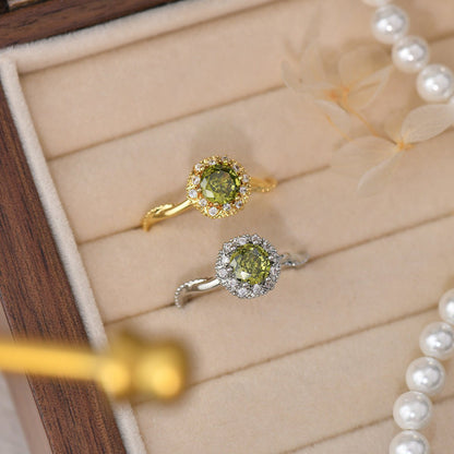 Twist Peridot Ring in Silver