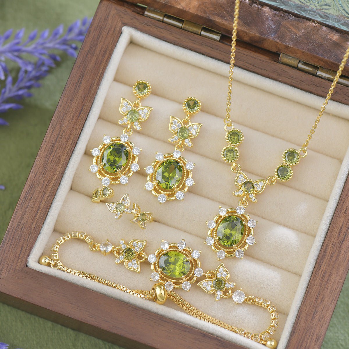 Verdant Flutter Bracelet
