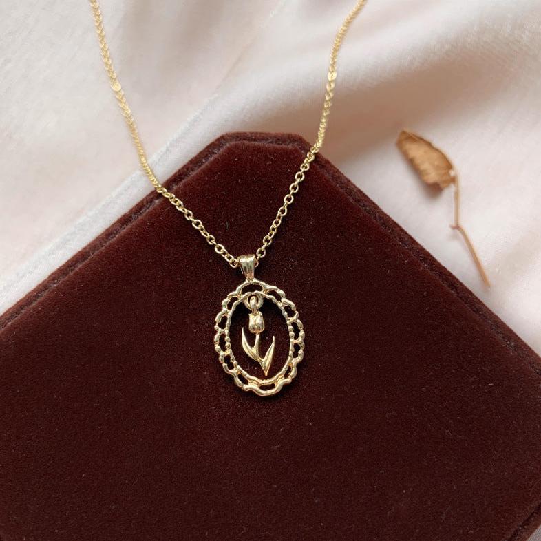 Tulip Necklace