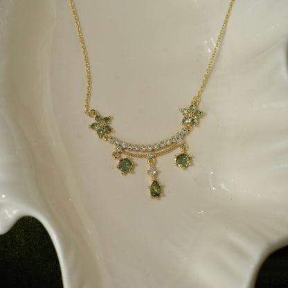 Wildflower Serenade Necklace in Green